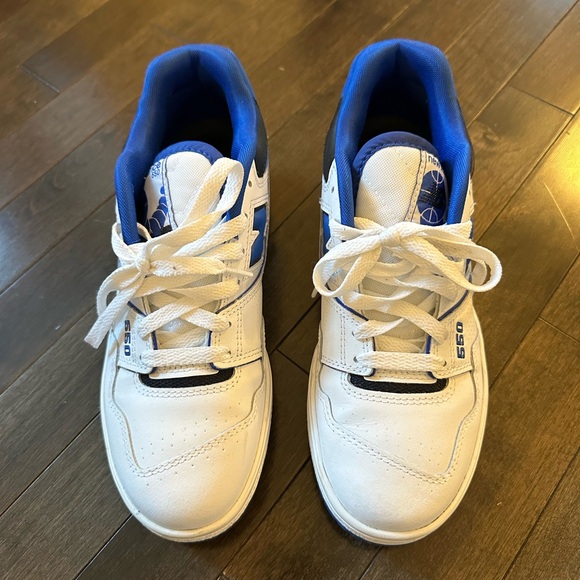 New Balance 550 - Picture 2 of 3